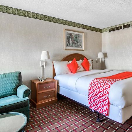 Oyo Hotel Tulsa I-44 Midtown Extérieur photo