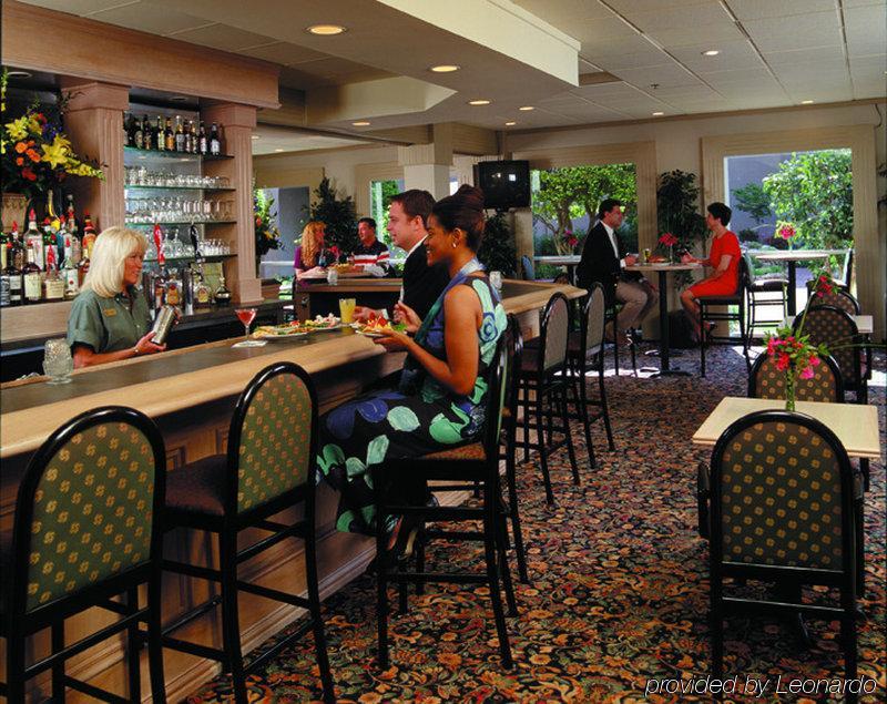 Oyo Hotel Tulsa I-44 Midtown Restaurant photo