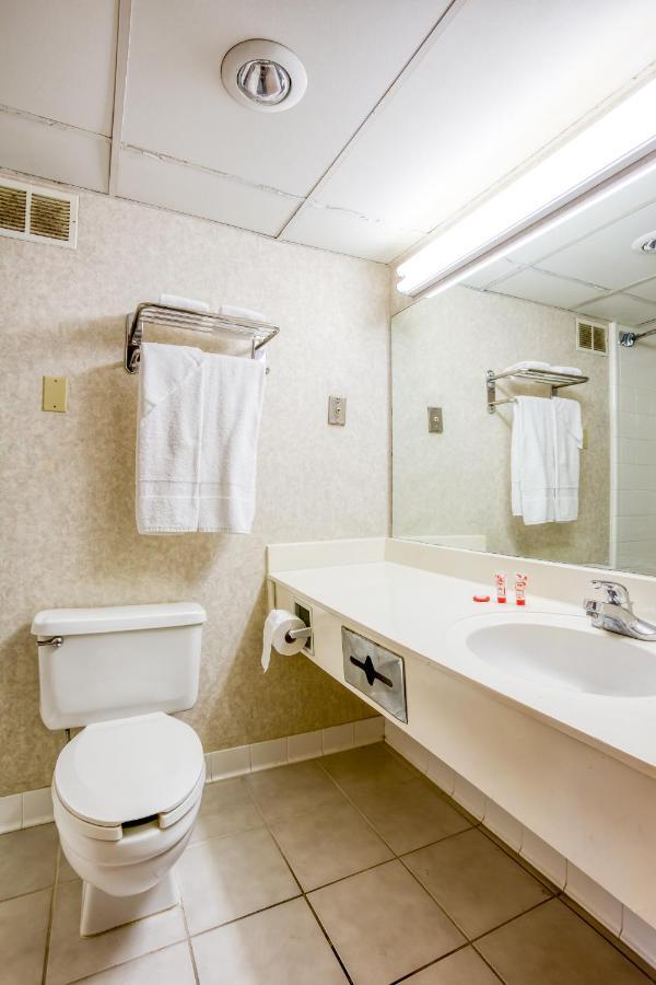 Oyo Hotel Tulsa I-44 Midtown Extérieur photo